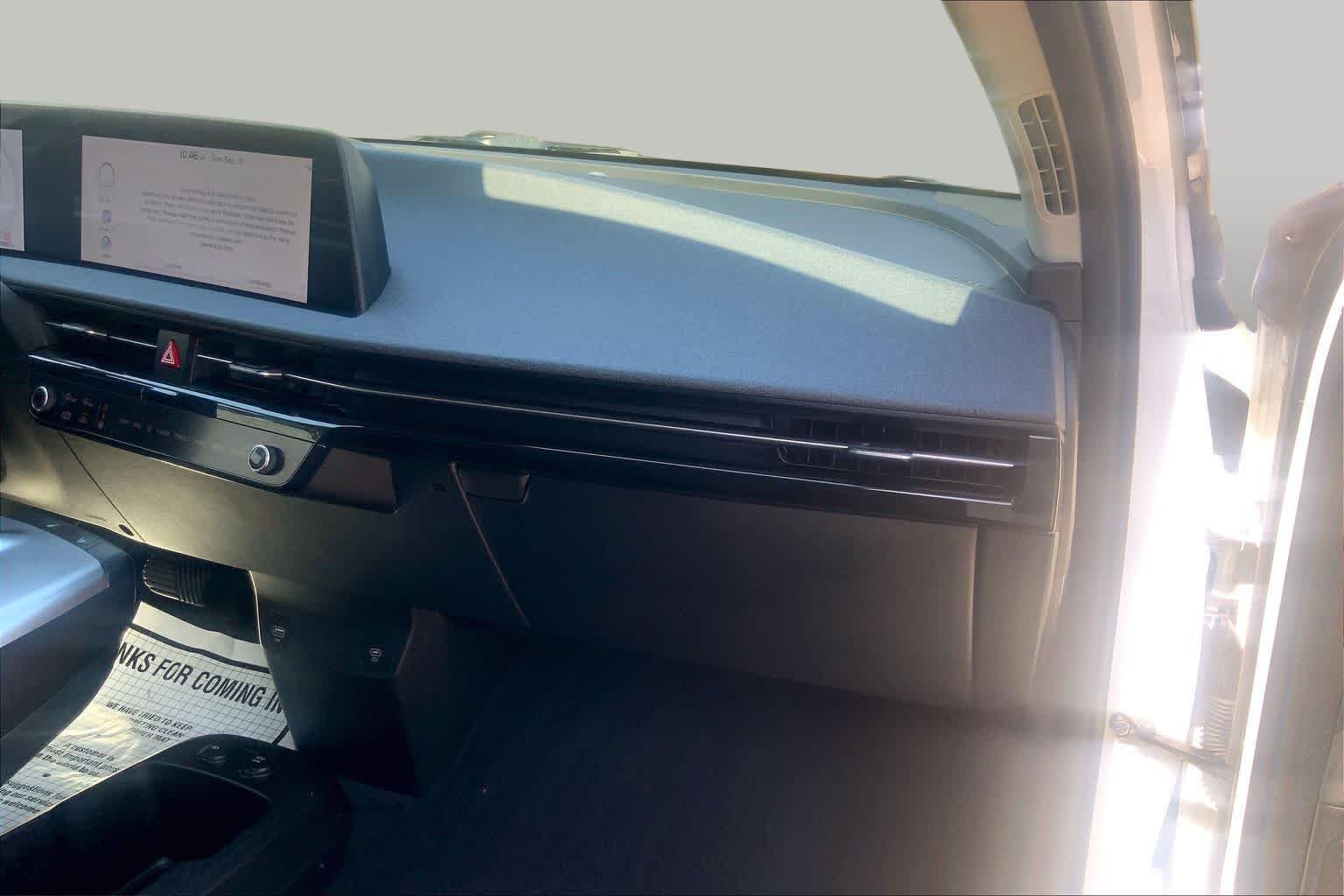 Certified Used 2024 Snow White Pearl Kia Light Long Range image 16