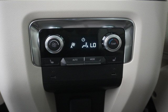 2026 GMC Yukon Denali - Photo 27