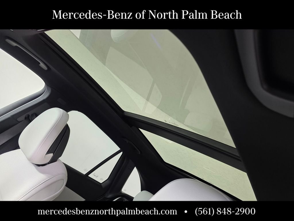 New 2026 Graphite Grey Metallic Mercedes-Benz GLC 300 image 10