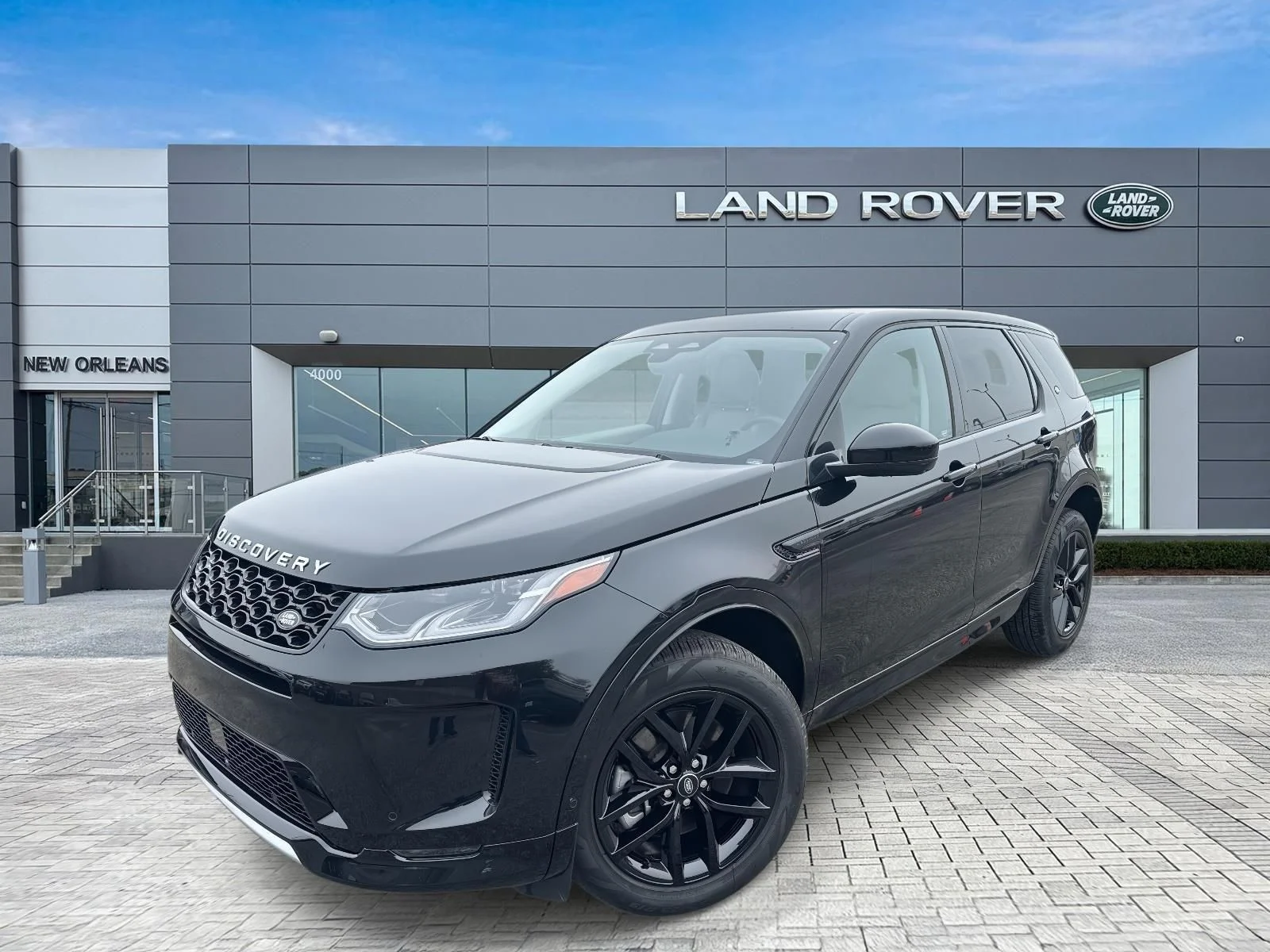 2025 Land Rover Discovery Sport 2.0 S's photo