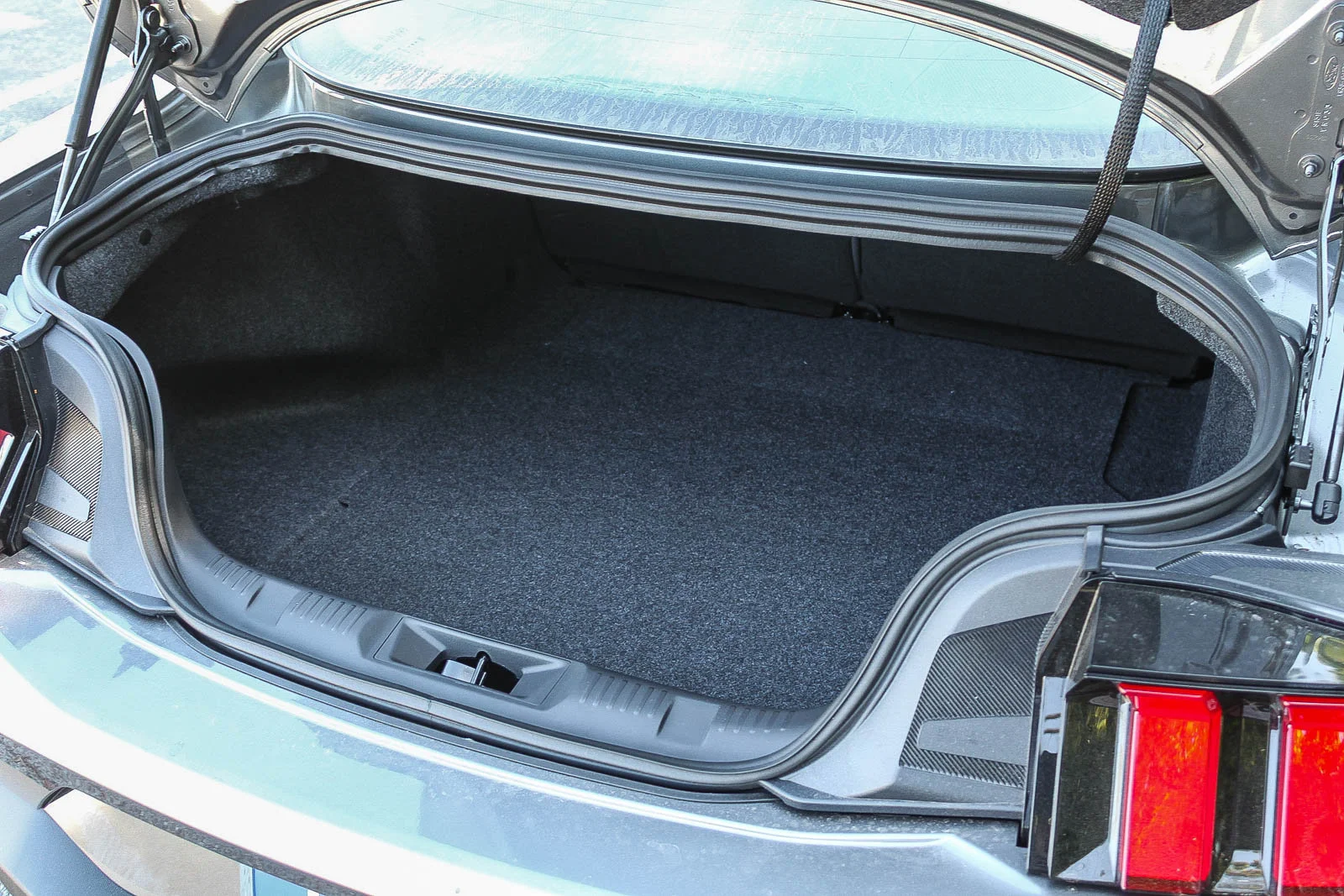 New 2026 Carbonized Gray Metallic Ford EcoBoost® Fastback image 13