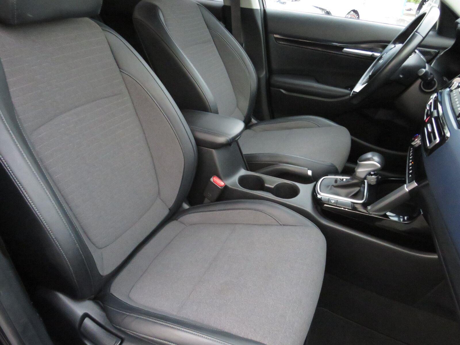 Used 2022 Cherry Black Kia S image 18