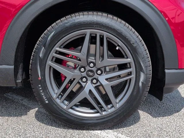 New 2026 Rapid Red Metallic Tinted Clearcoat Ford ST-Line image 10