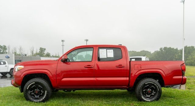 Used 2021 Red Toyota SR image 9