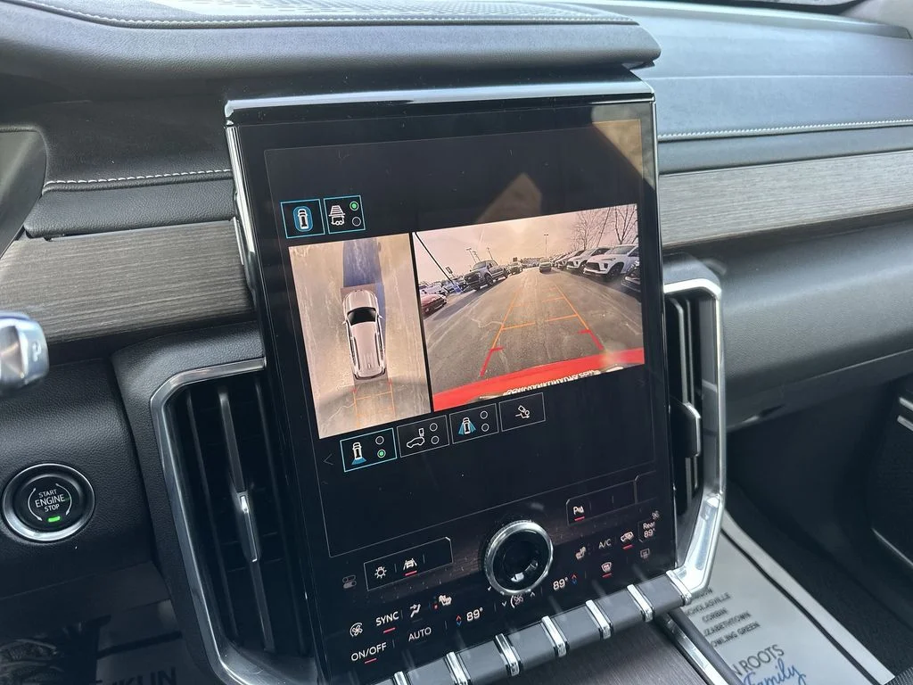 Certified Used 2024  GMC Denali image 17