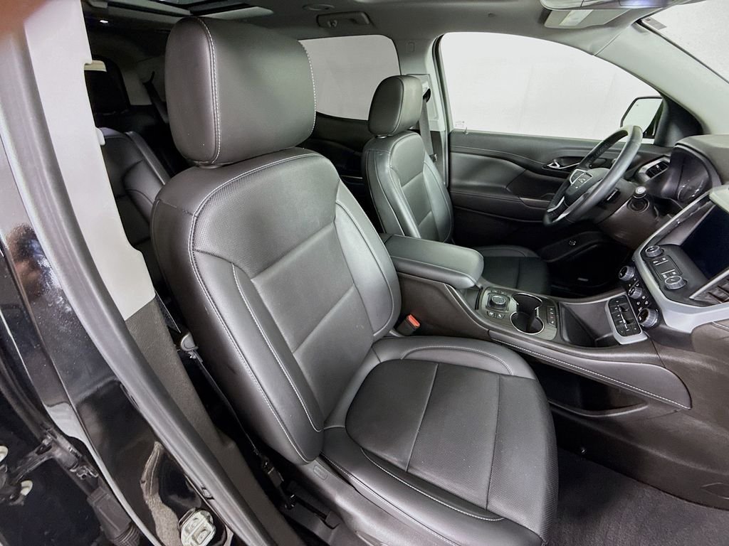 Used 2023 Black GMC SLT image 28