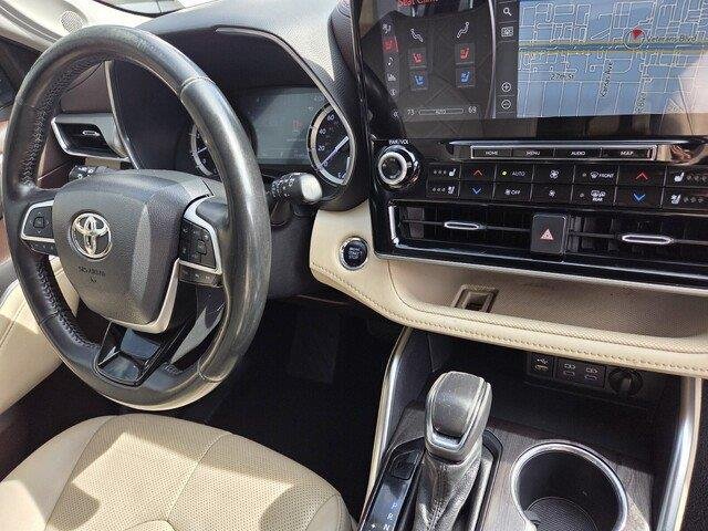 Used 2022 Wind Chill Pearl TOYOTA PLAT image 35