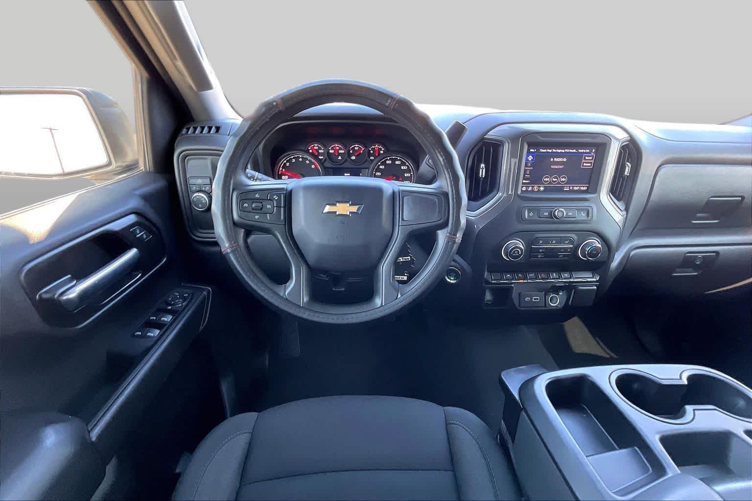 2025 Chevrolet Silverado 1500 Custom - Photo 6