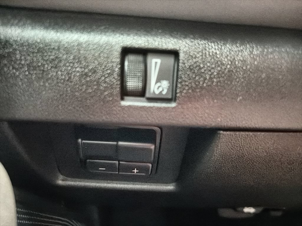 Used 2025 Summit White Chevrolet ZR2 image 18