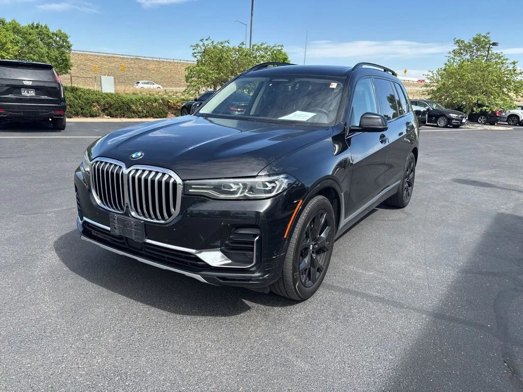 2022 BMW X7 xDrive40i's photo