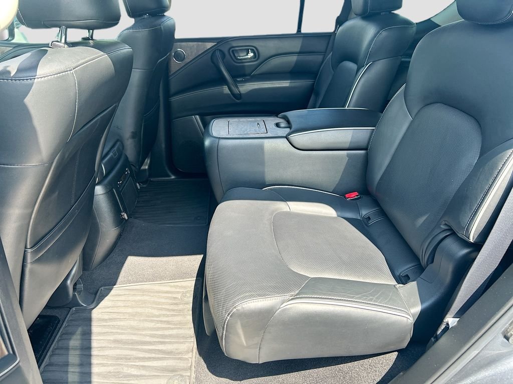 Used 2021 Graphite Shadow INFINITI PREMIUM SELECT image 26