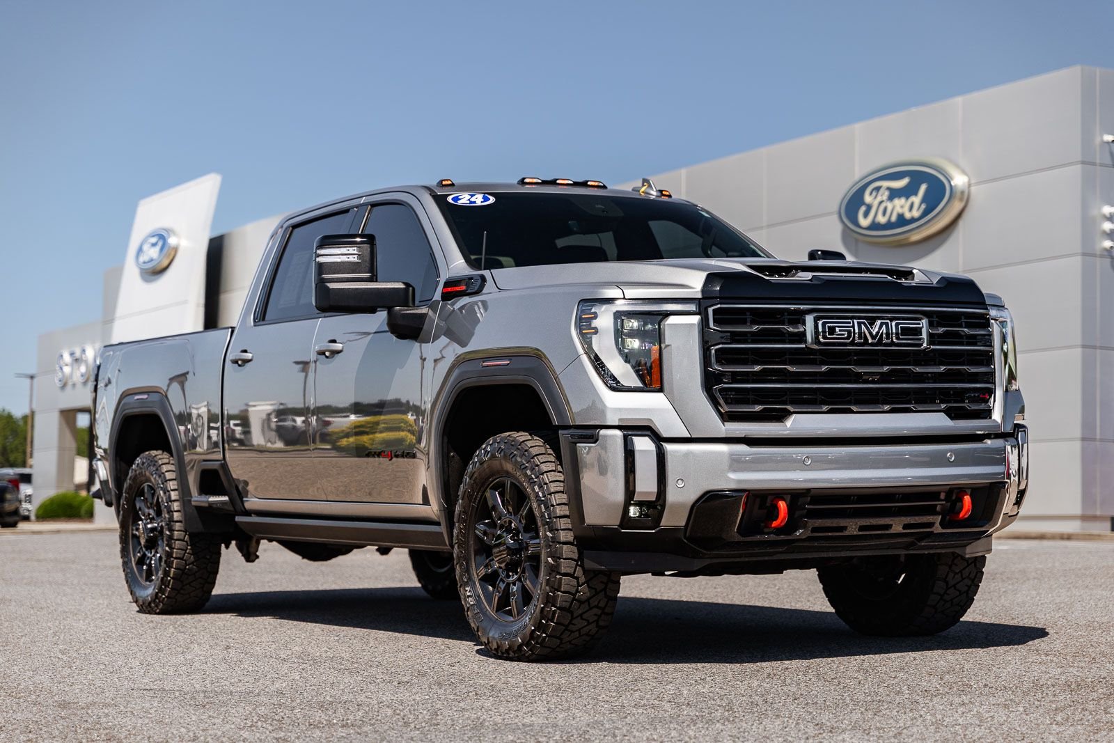 2024 GMC Sierra 4WD Crew Cab Standard Box AT4's photo