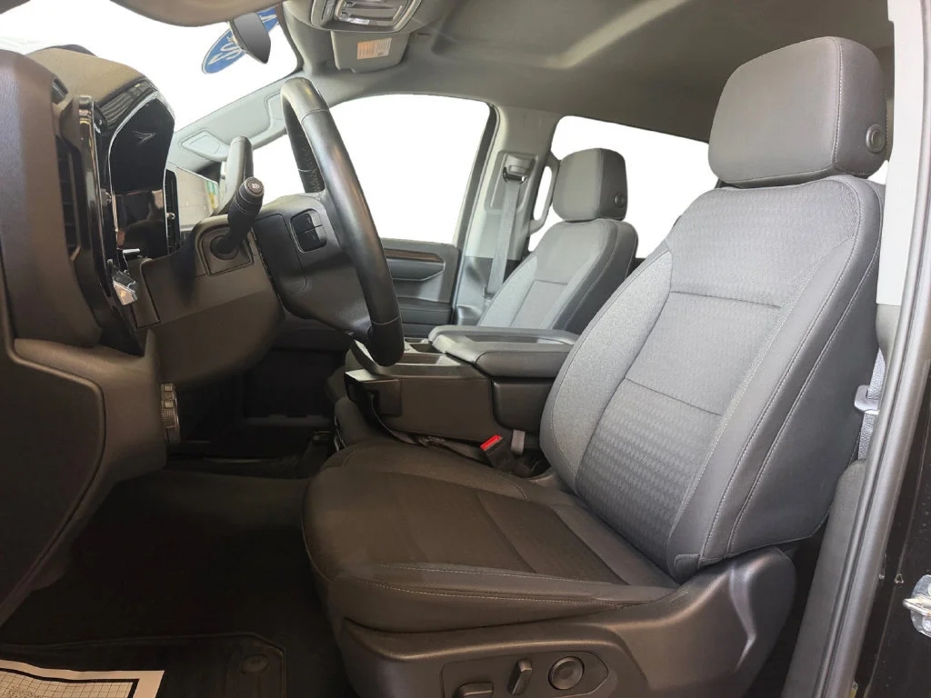 Used 2024 Black Chevrolet LT (2FL) image 25