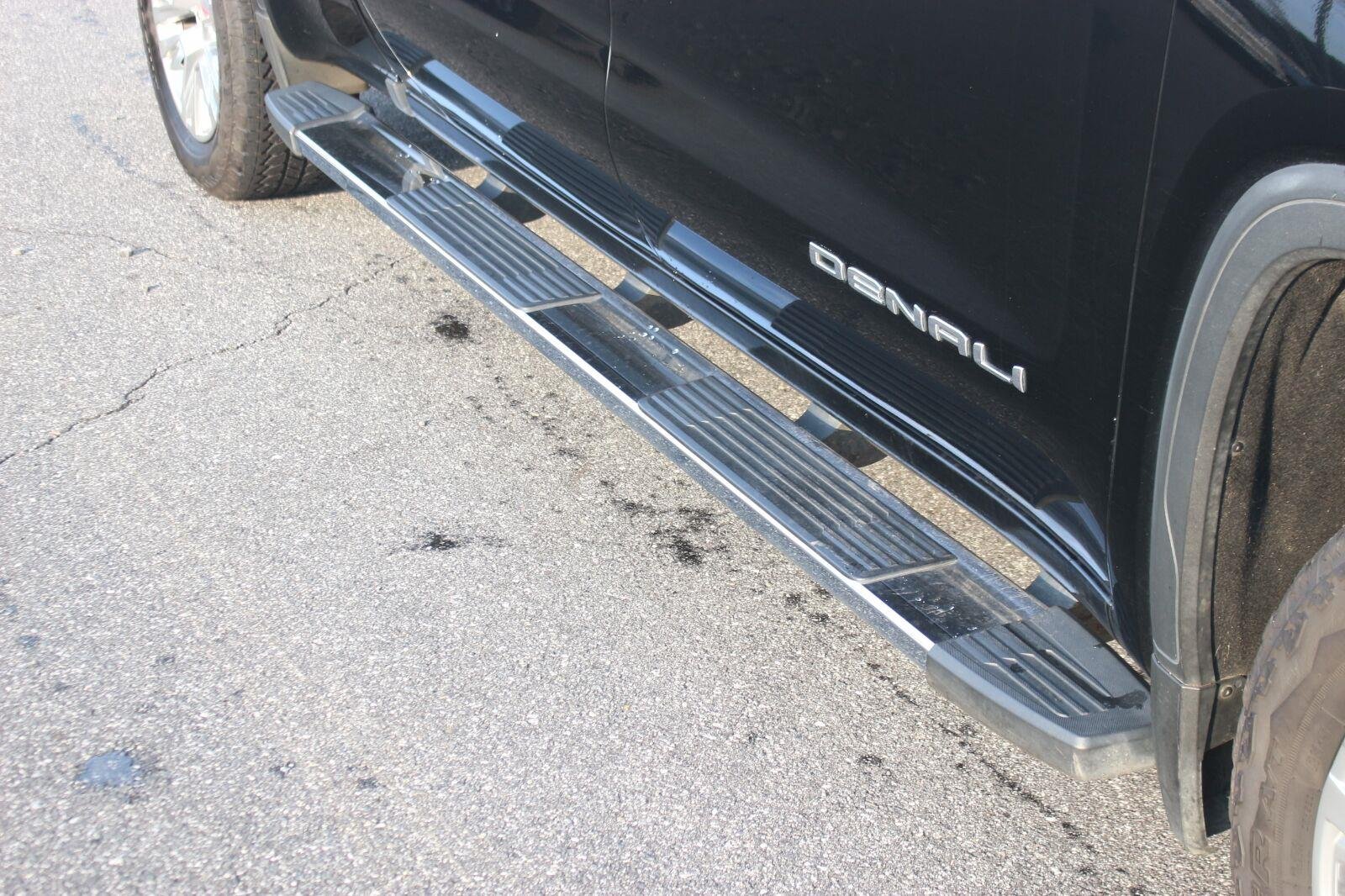 Used 2019 ONYX BLACK GMC Denali image 10