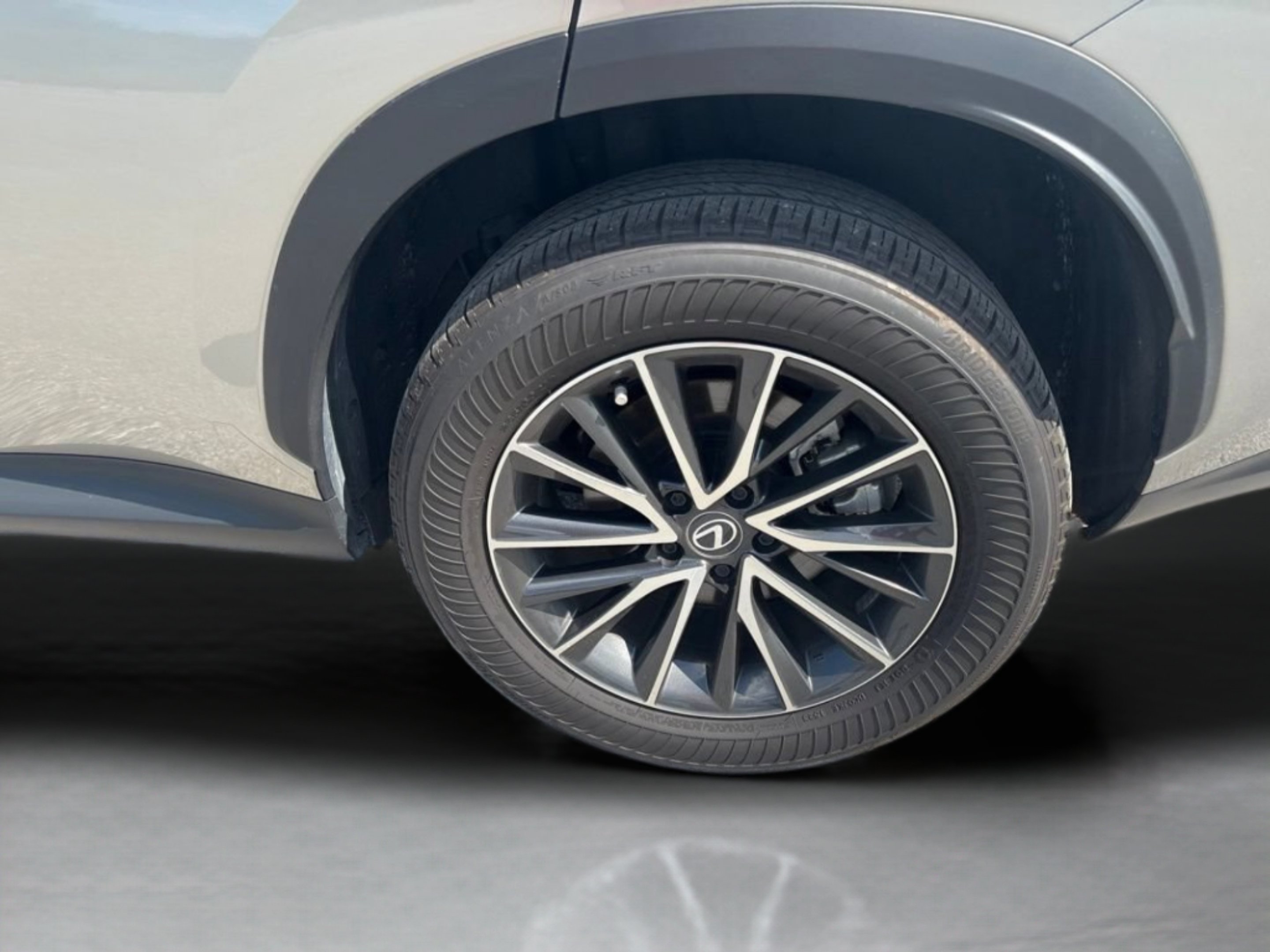 Used 2024 Atomic Silver Lexus NX 250 Premium image 34