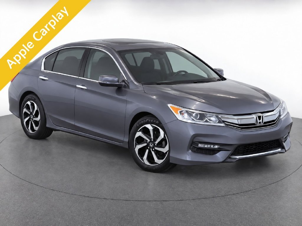 Used 2017  Honda EX image 2