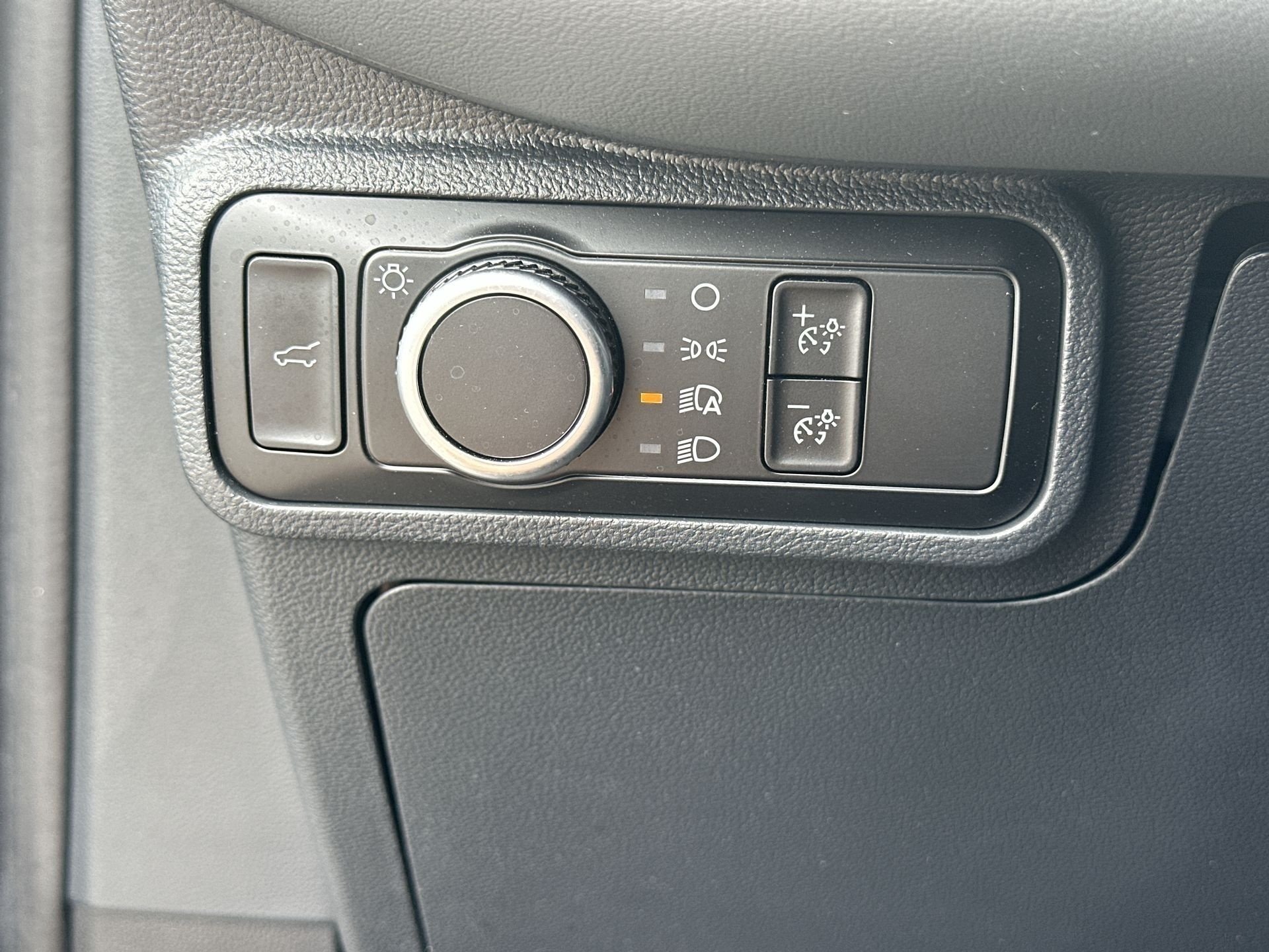 2025 Ford Explorer Active - Photo 18