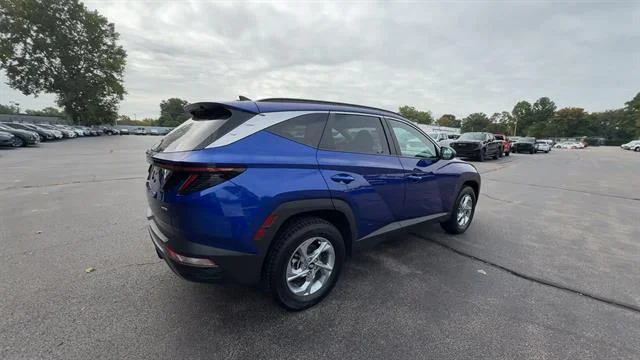 Used 2023 Blue Hyundai SEL image 8