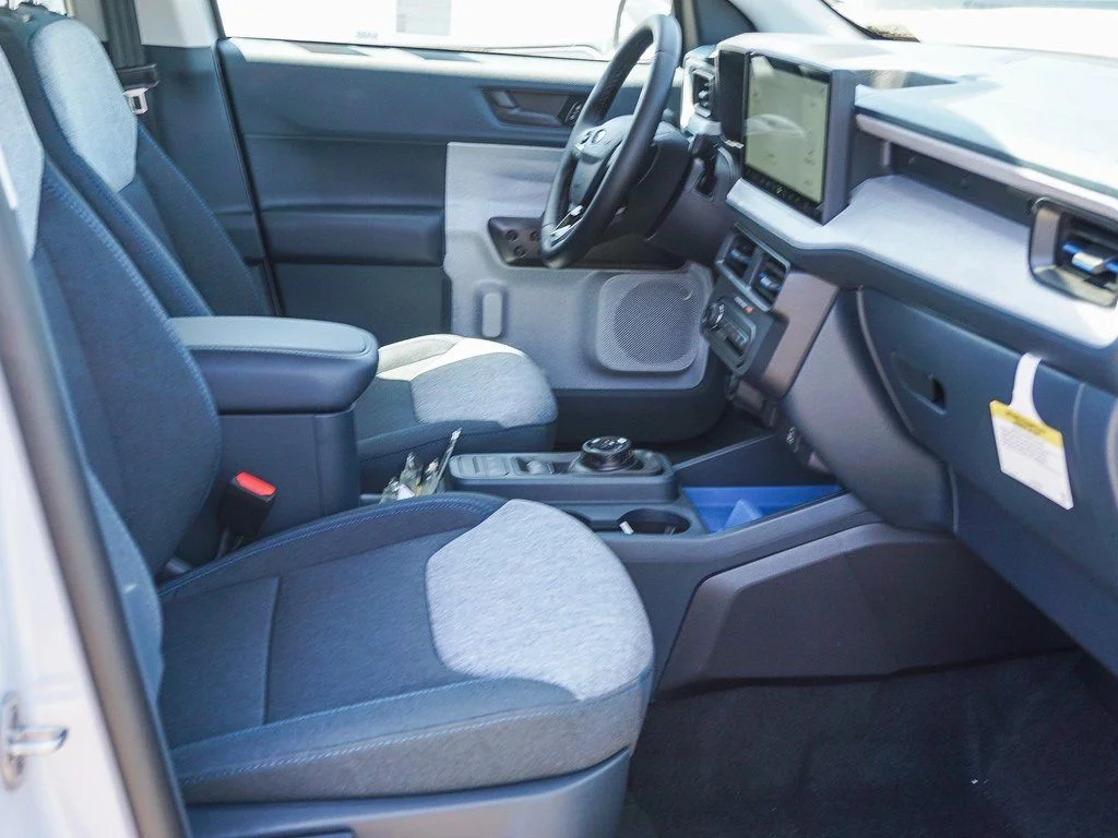 2025 Ford Maverick XLT - Photo 12