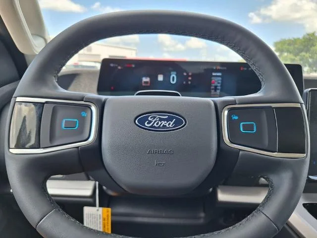New 2026 Oxford White Ford Active image 44