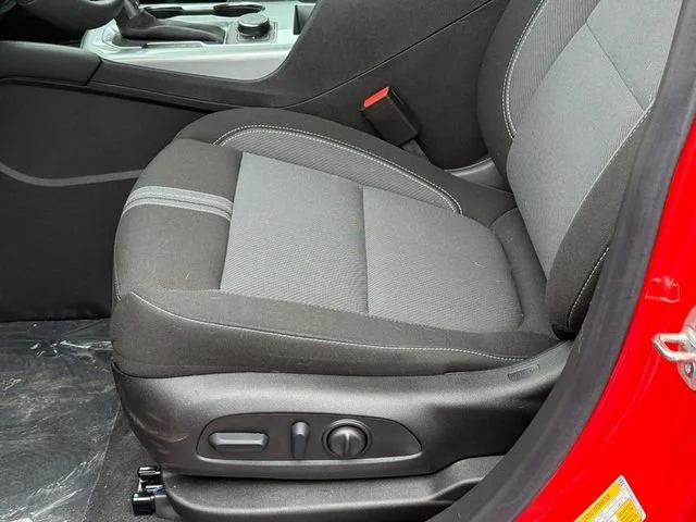 Used 2025 Habanero Orange Chevrolet 2LT image 19