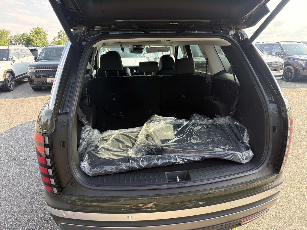 New 2026 Silver Hyundai SEL Premium AWD image 29