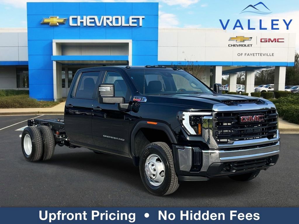 2026 GMC Sierra 4WD Crew Cab Chassis Pro's photo