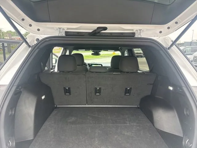 2025 Chevrolet Equinox LT - Photo 33