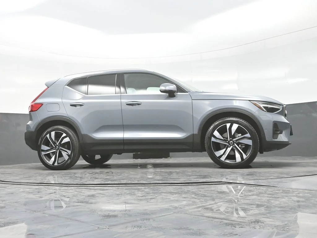 Certified Used 2023 Thunder Grey Volvo Ultimate image 29