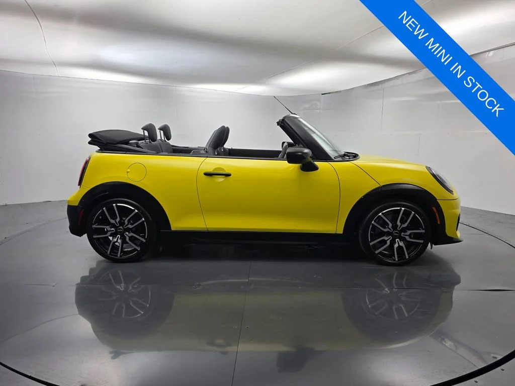 New 2026 Yellow MINI Iconic image 3