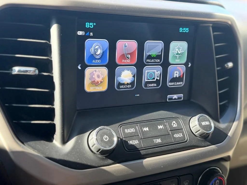 Used 2019 SUMMIT WHITE GMC Denali image 42