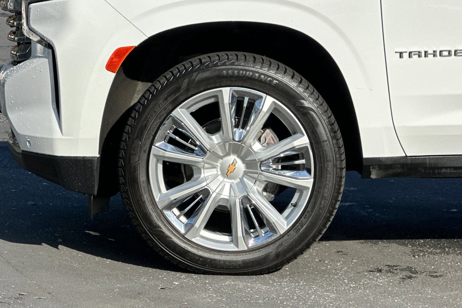 Used 2023 Summit White Chevrolet High Country image 35