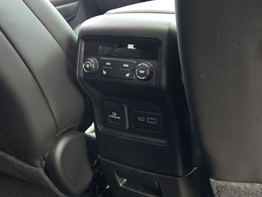Used 2023 Blue GMC SLT image 11