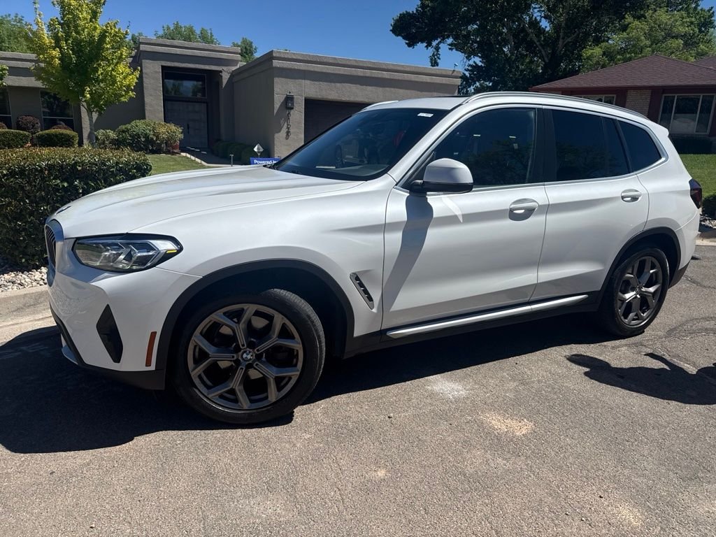2022 BMW X3 xDrive30i's photo