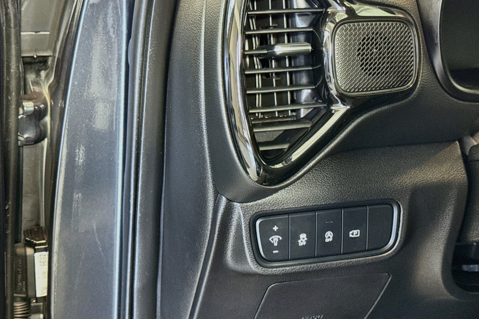 Used 2023 Gravity Gray Kia EX image 10