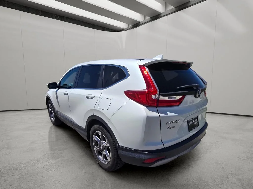 Used 2018 White Diamond Pearl Honda EX image 3