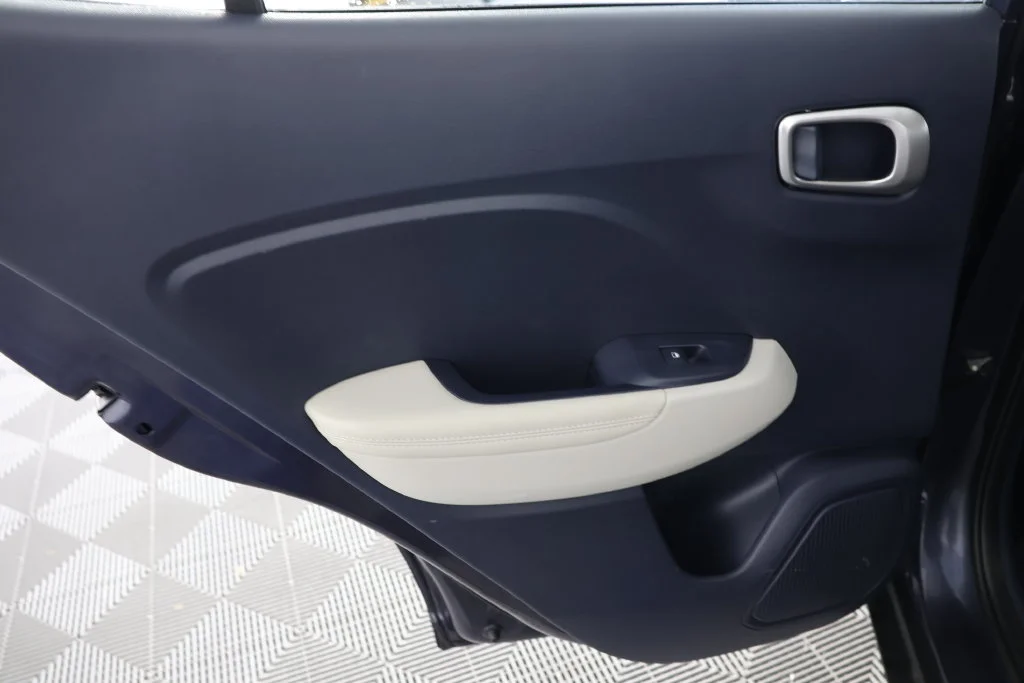 Used 2024 White Hyundai Limited image 26