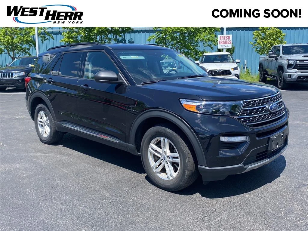 2023 Ford Explorer XLT 4WD's photo