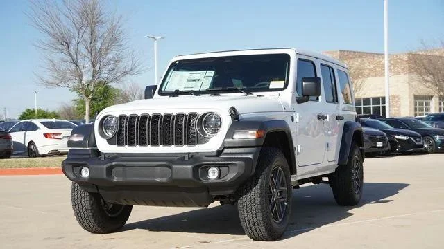 New 2026 Bright White Clear-Coat Exterior Paint Jeep Sport S image 3