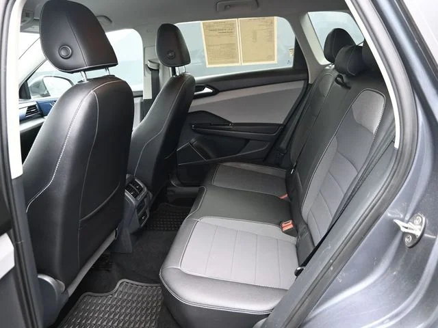 Used 2022 Gray Volkswagen 1.5T SE image 18
