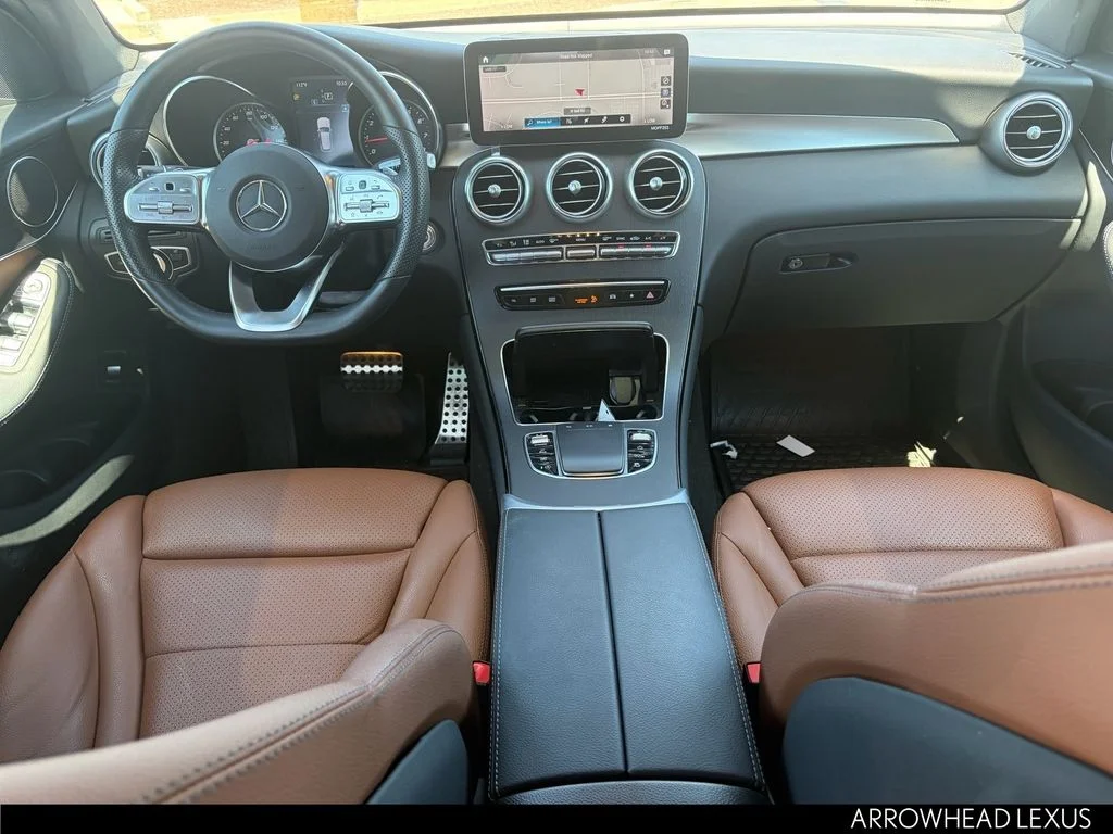 Used 2022 Red Mercedes-Benz GLC 300 image 30