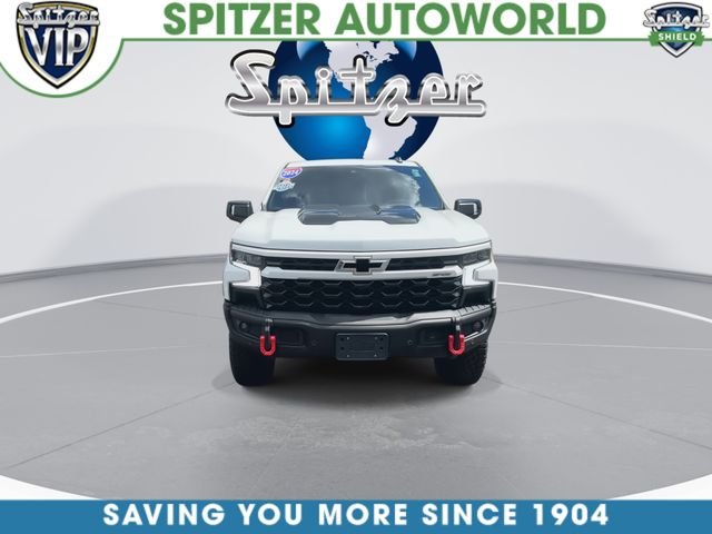 Certified Used 2024 White Chevrolet ZR2 image 3