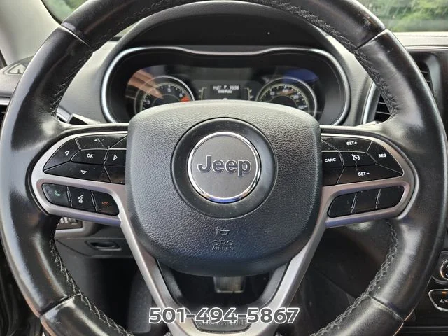 Used 2019 Gray Jeep Latitude Plus image 20