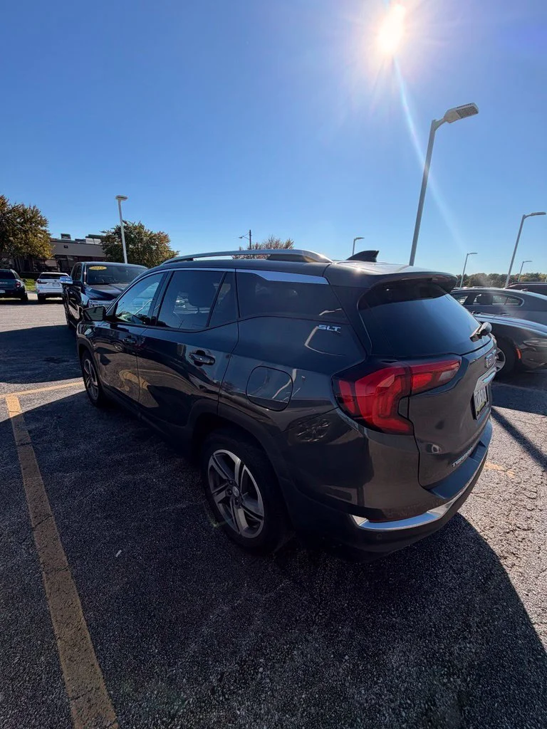 Used 2019 Gray GMC SLT image 5