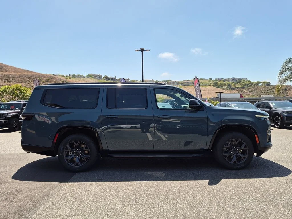 New 2026 Steel Blue Exterior Paint Jeep Limited Altitude image 4