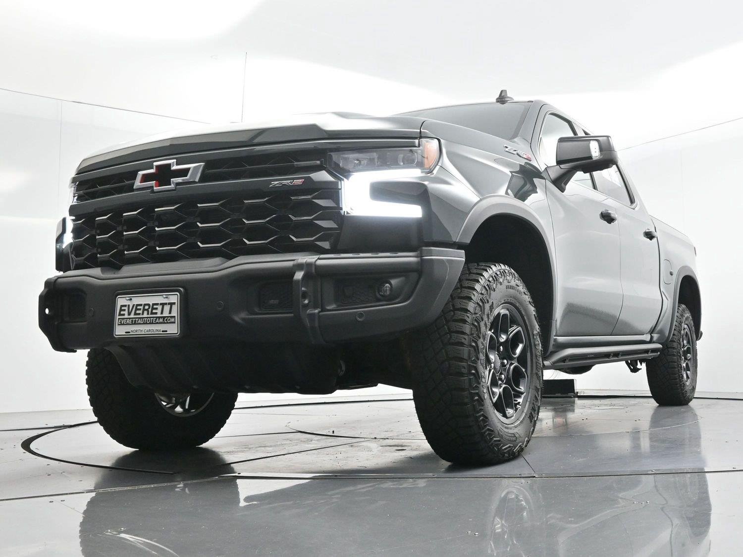 Used 2026 Cypress Gray Chevrolet ZR2 image 45