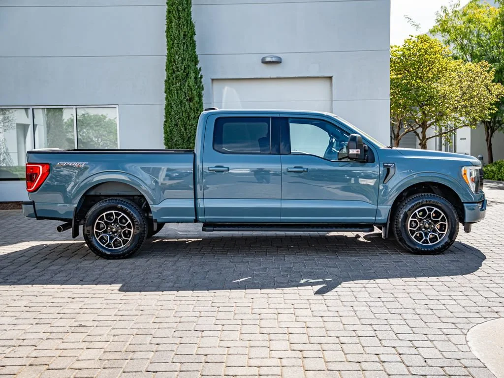 Used 2023 Area 51 Blue Ford XLT image 4
