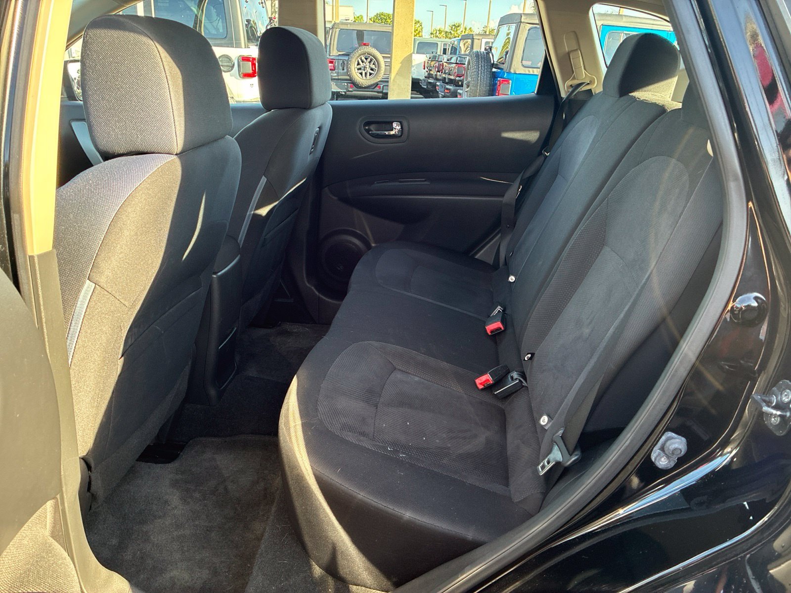 Used 2015 Black Nissan S image 10