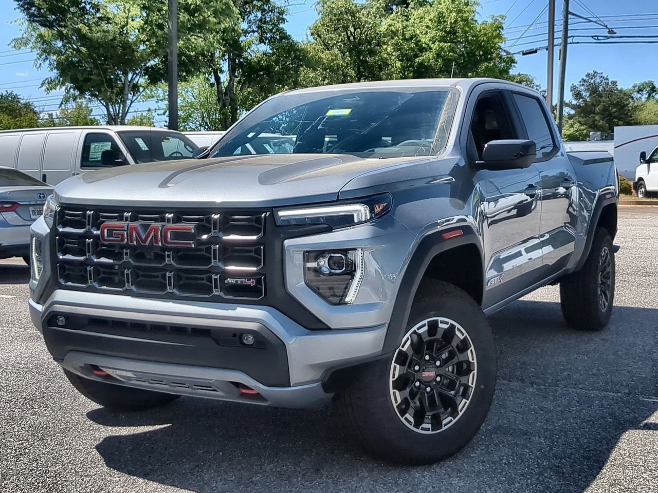 2026 GMC Canyon 4WD AT4 Crew Cab Short Box's photo