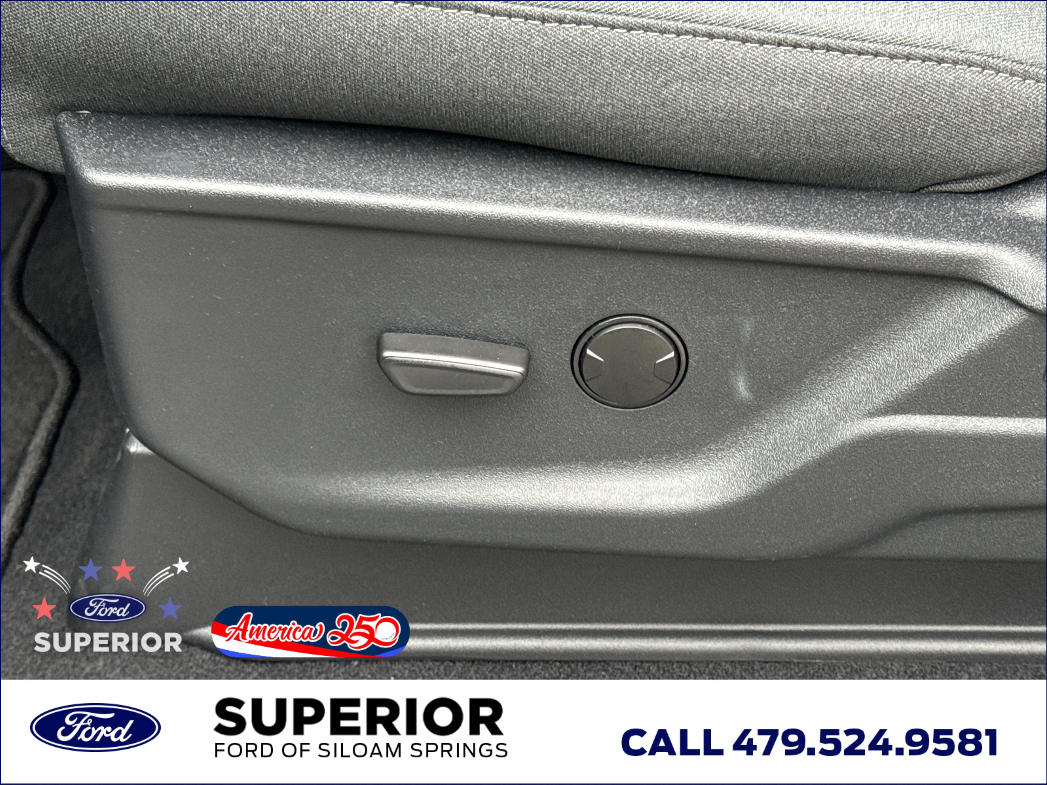 New 2026 Oxford White Ford XLT 4WD image 16
